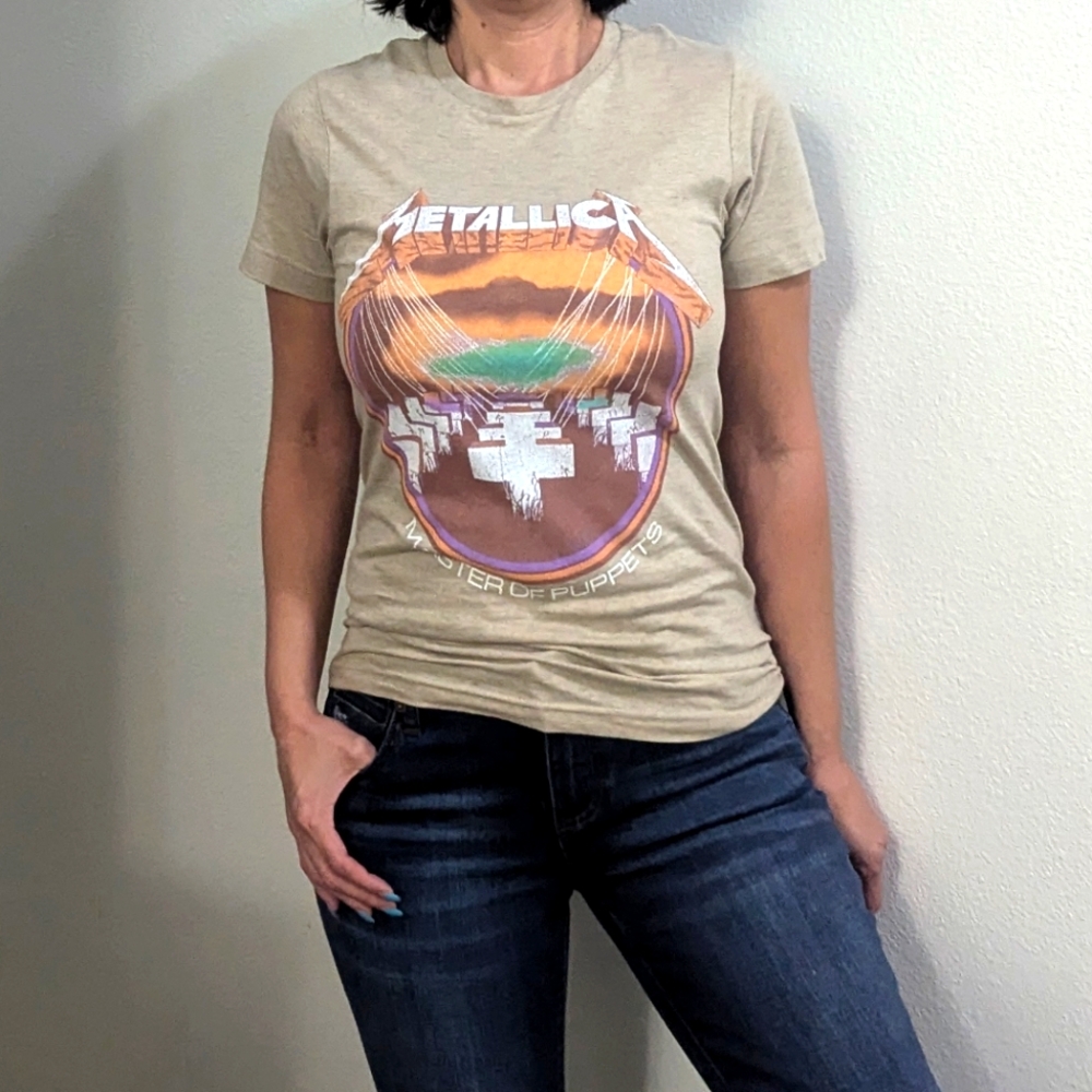 HOT TOPIC Metallica Master Of Puppets Boyfriend Fit T-Shirt ~ NWT
